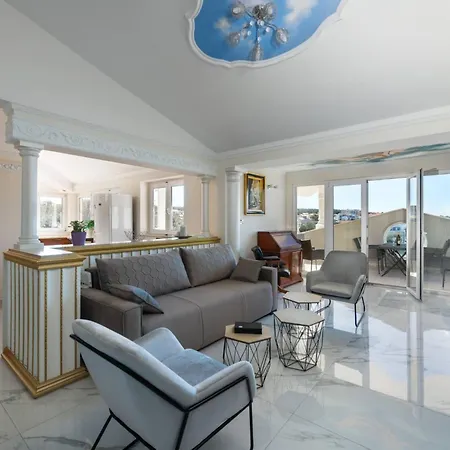 Donatella -apt 2- Mit Meerblick By Interhome * Pjescana Uvala
