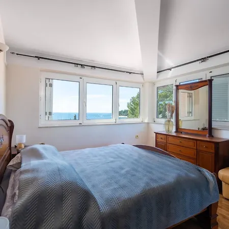 Donatella -apt 2- Mit Meerblick By Interhome Appartamento Pjescana Uvala